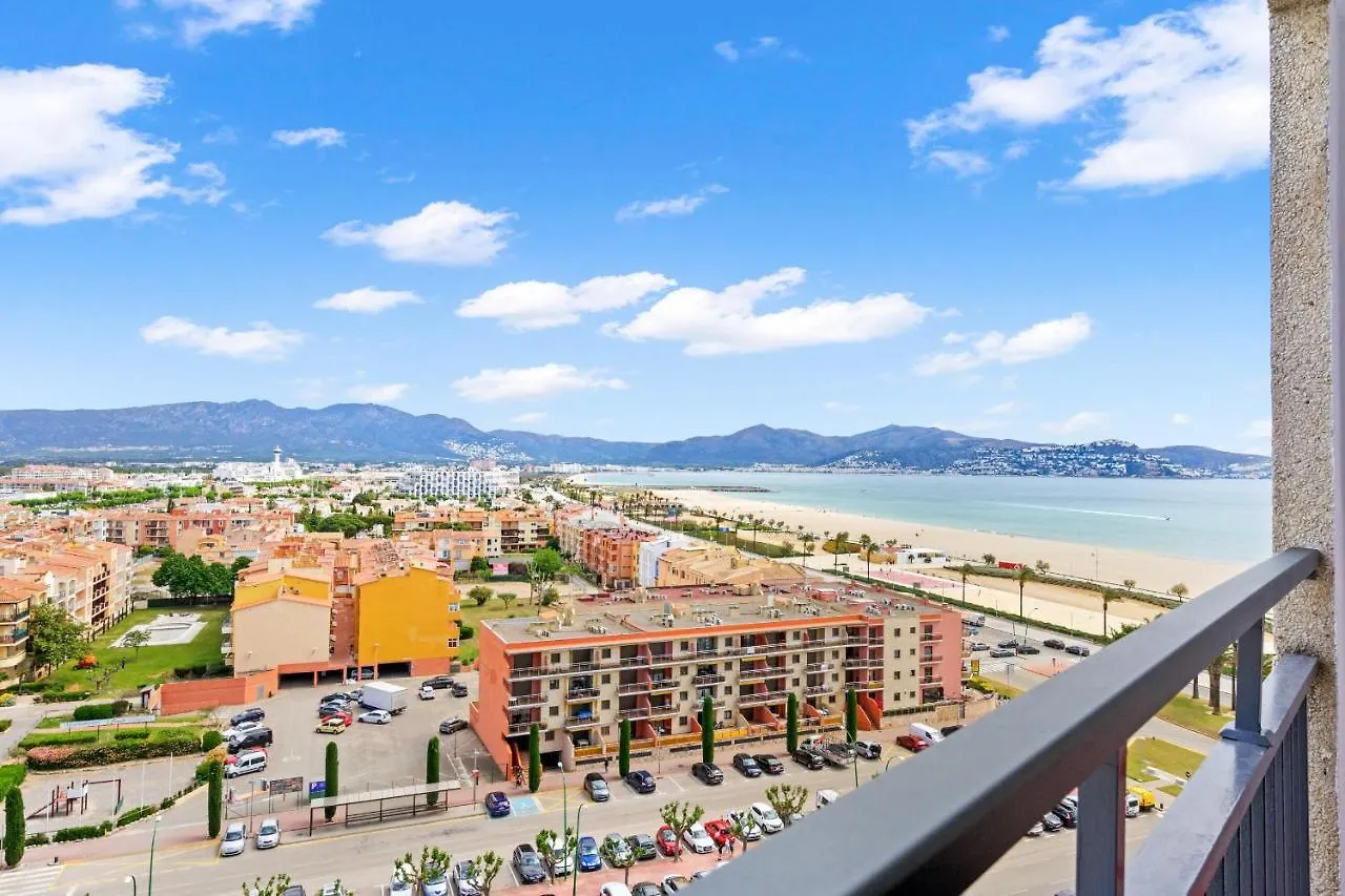 Apartment Welcs Estudio 071 Emp Frente Al Mar Empuriabrava Spain